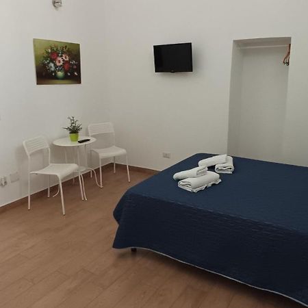 Casa Laura Oliva Mancini Bed & Breakfast Napoli Ngoại thất bức ảnh